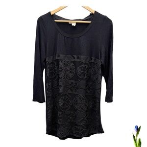 Meadow Rue Long Black Top size L